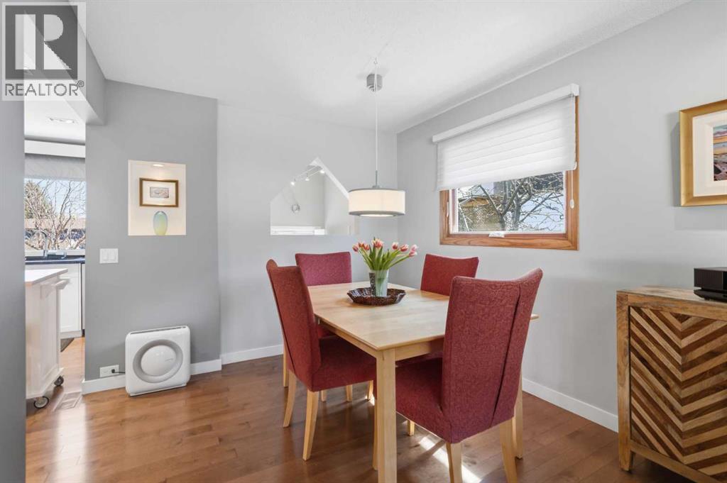 948 Canaveral Crescent Sw, Calgary, Alberta  T2W 1N5 - Photo 8 - A2301156