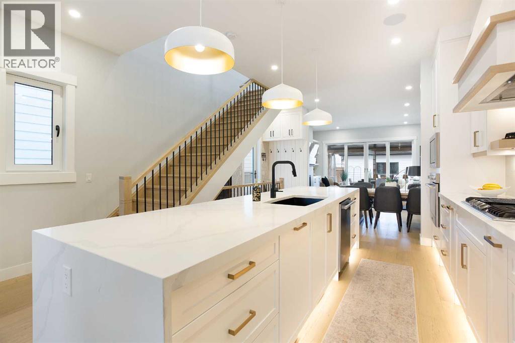 937 42 Street Sw, Calgary, Alberta  T3C 1Y9 - Photo 9 - A2302119