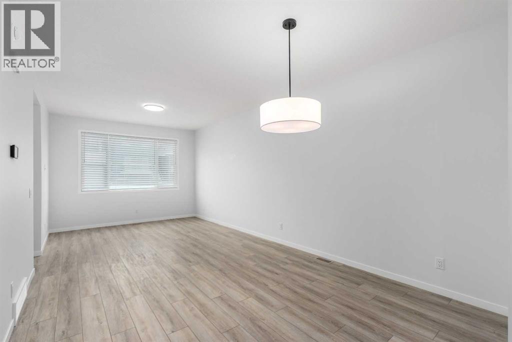 624 Rowmont Boulevard Nw, Calgary, Alberta  T3L 0L5 - Photo 8 - A2302214