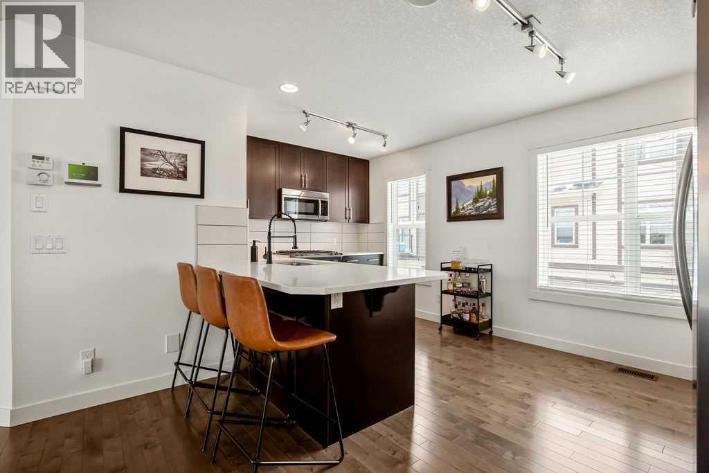 369 Mckenzie Towne Gate Se, Calgary, Alberta  T2Z 1C8 - Photo 4 - A2302780