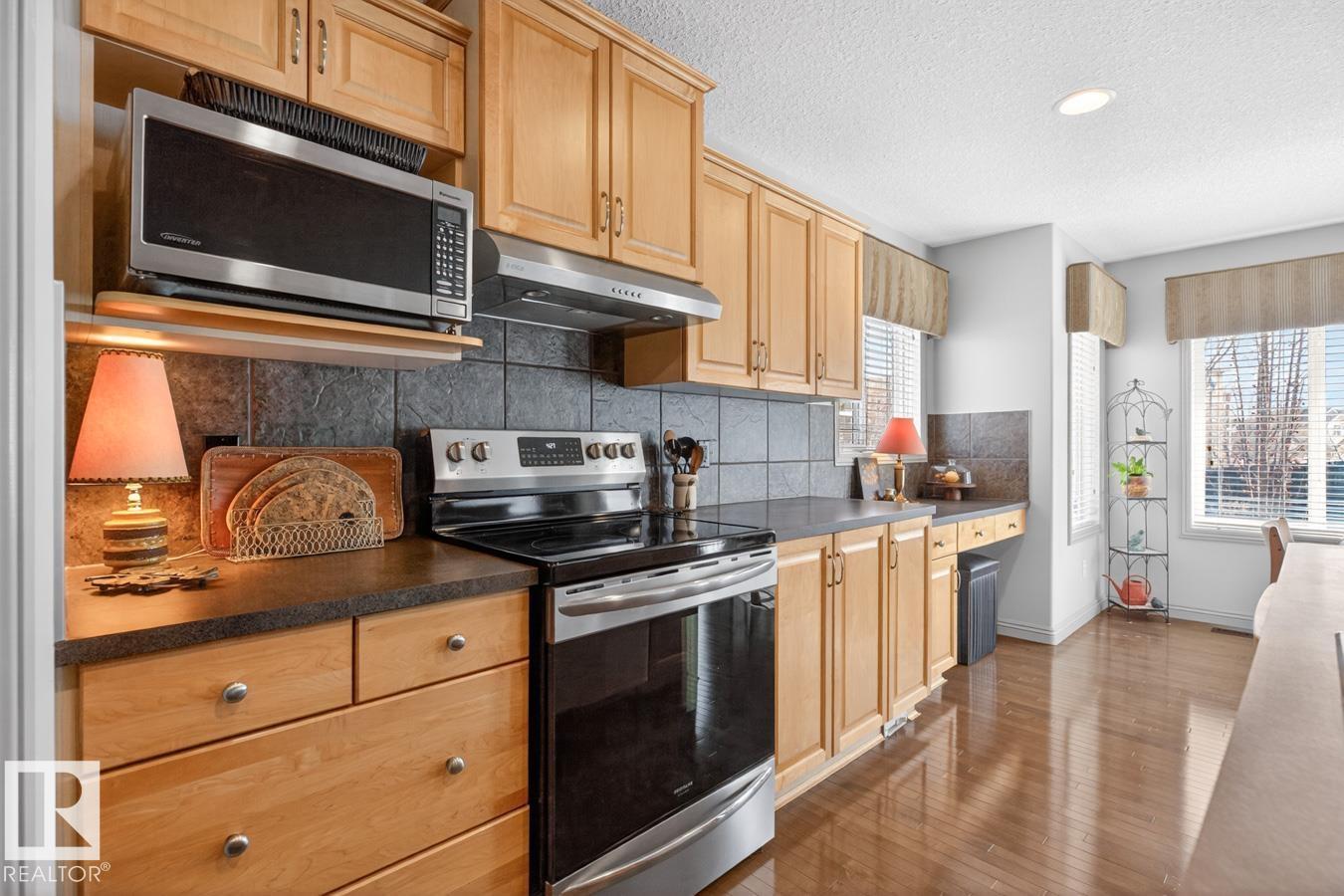 2178 Haddow Dr Nw, Edmonton, Alberta  T6R 3M6 - Photo 12 - E4484094