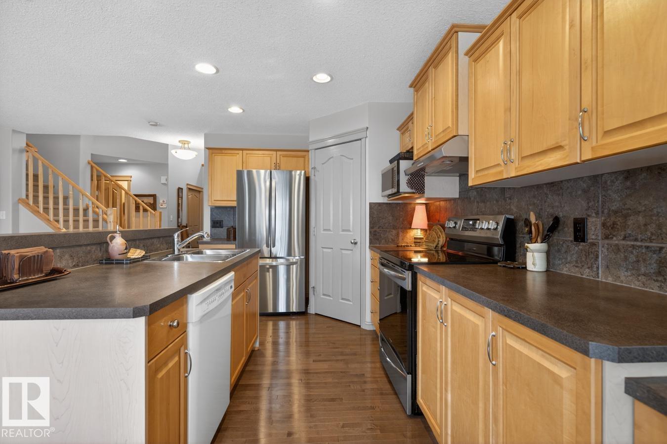 2178 Haddow Dr Nw, Edmonton, Alberta  T6R 3M6 - Photo 9 - E4484094