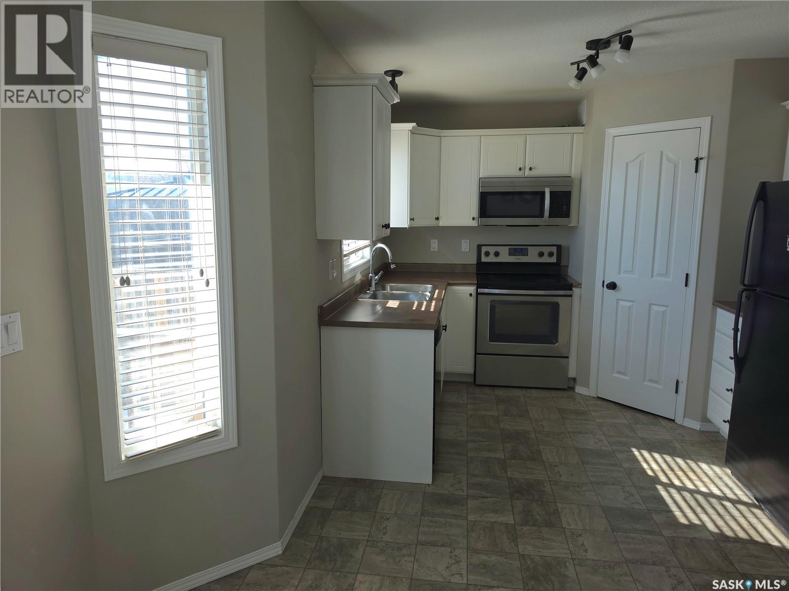 2955 Mcclocklin Road, Saskatoon, Saskatchewan  S7R 0A1 - Photo 6 - SK033892