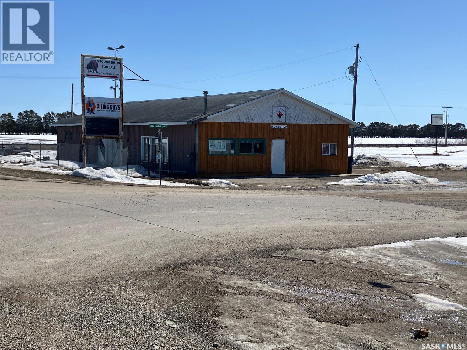 100 Railway Avenue, White Fox, Saskatchewan  S0J 3B0 - Photo 4 - SK033889