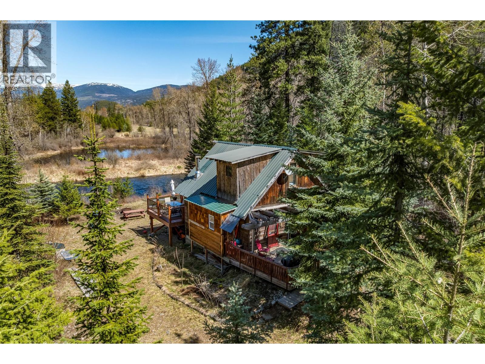 7760 95 Highway, Kingsgate, British Columbia  V0B 1V1 - Photo 46 - 10384540