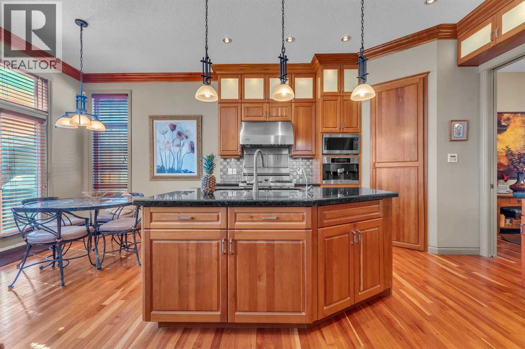 183 Westview Drive Sw, Calgary, Alberta  T3C 2S3 - Photo 12 - A2303775