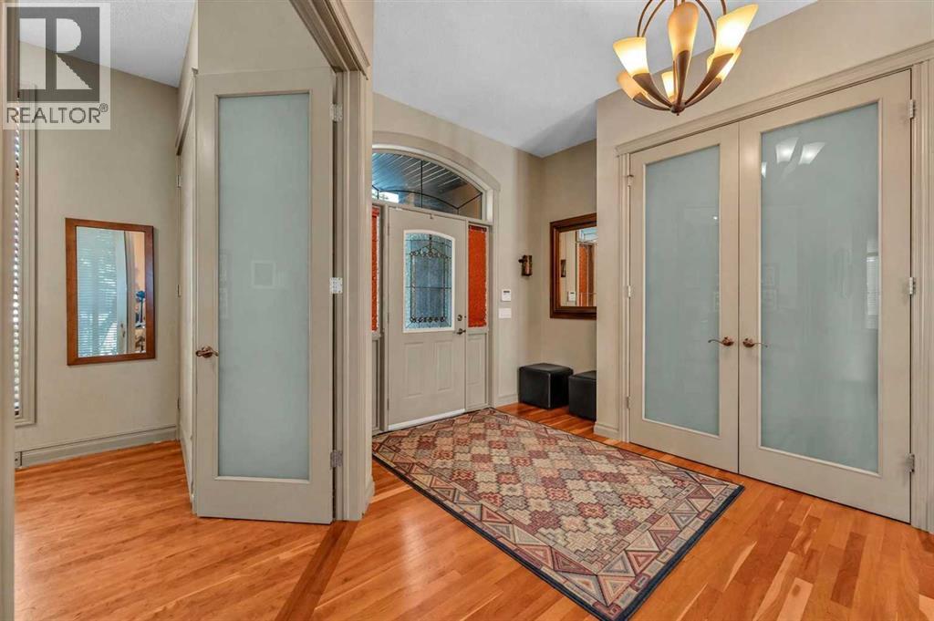 183 Westview Drive Sw, Calgary, Alberta  T3C 2S3 - Photo 3 - A2303775