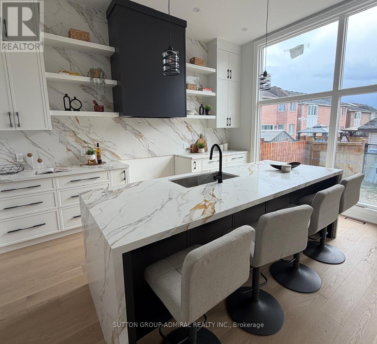 24 Valleywest Road, Brampton, Ontario  L6P 2J9 - Photo 8 - W13036924