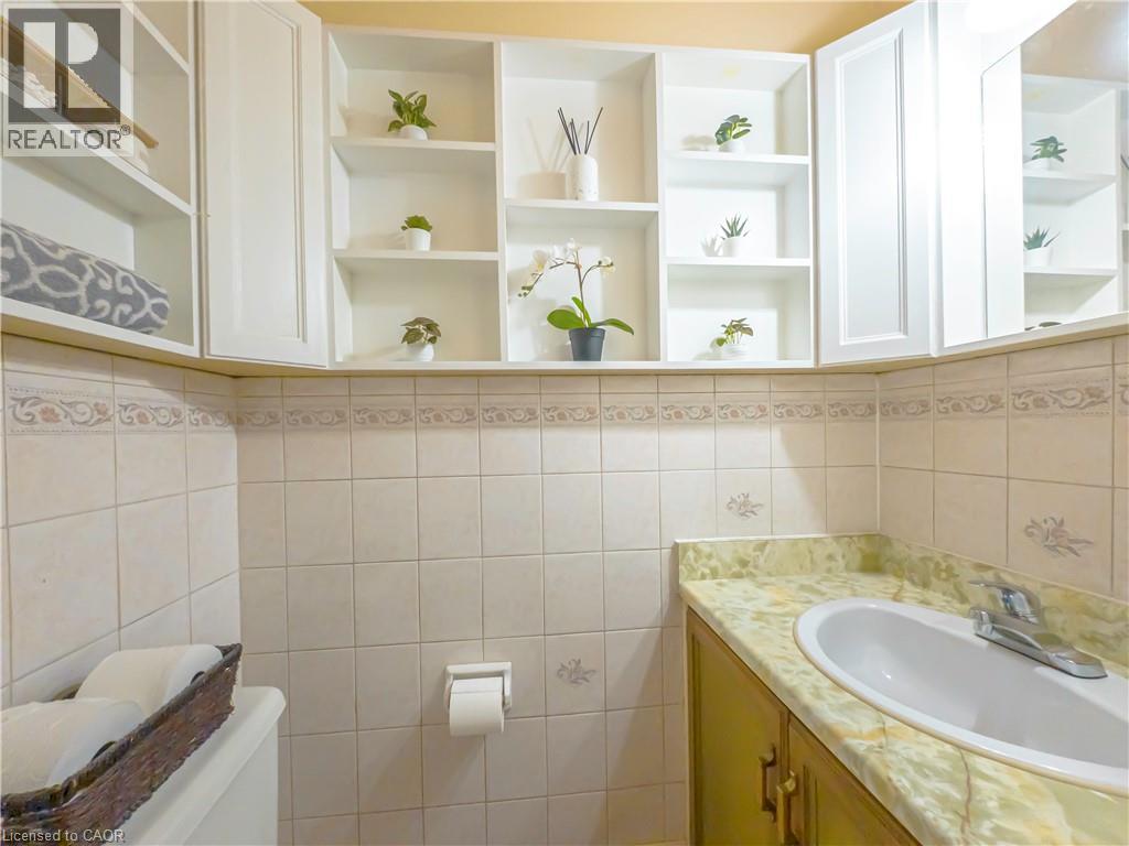 18 Barry Street Unit# 19, St. Catharines, Ontario  L2R 7J6 - Photo 21 - 40824059