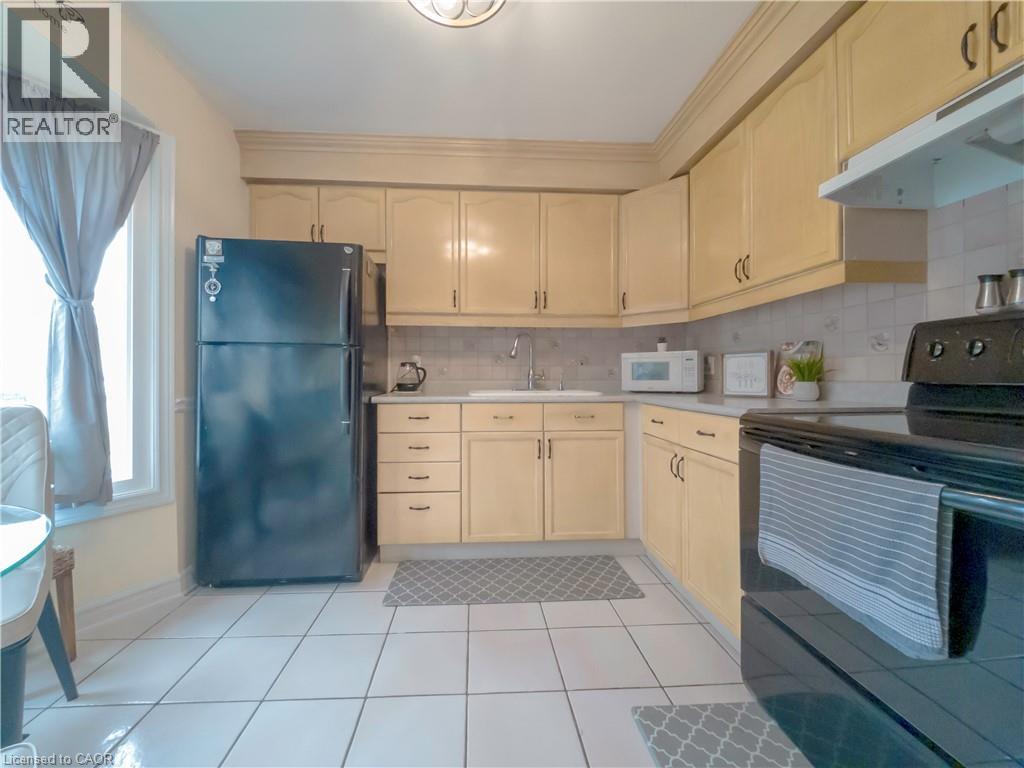 18 Barry Street Unit# 19, St. Catharines, Ontario  L2R 7J6 - Photo 9 - 40824059