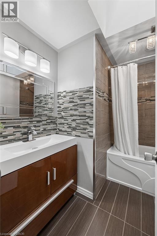 14 Wycliffe Place, Kitchener, Ontario  N2M 5J7 - Photo 22 - 40824027