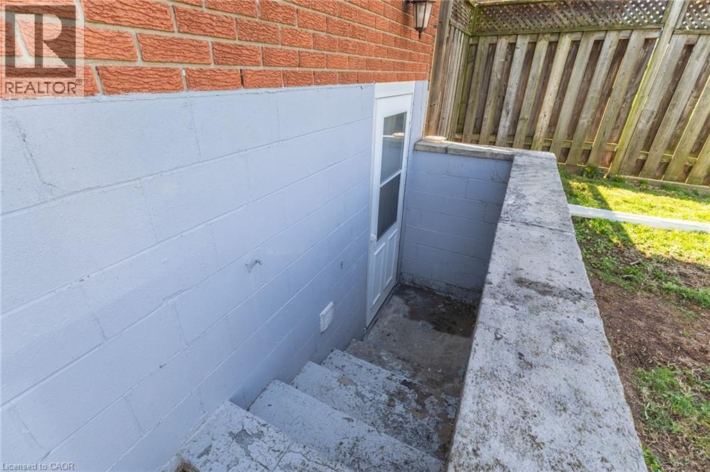 156 Lakeside Drive, Grimsby, Ontario  L3M 2L5 - Photo 24 - 40822875