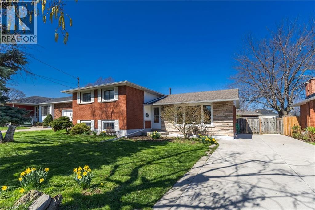 156 Lakeside Drive, Grimsby, Ontario  L3M 2L5 - Photo 3 - 40822875