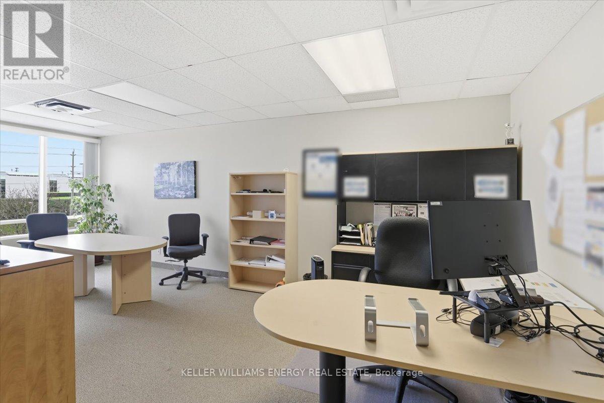 201 - 1143 WENTWORTH STREET W, Oshawa, Ontario