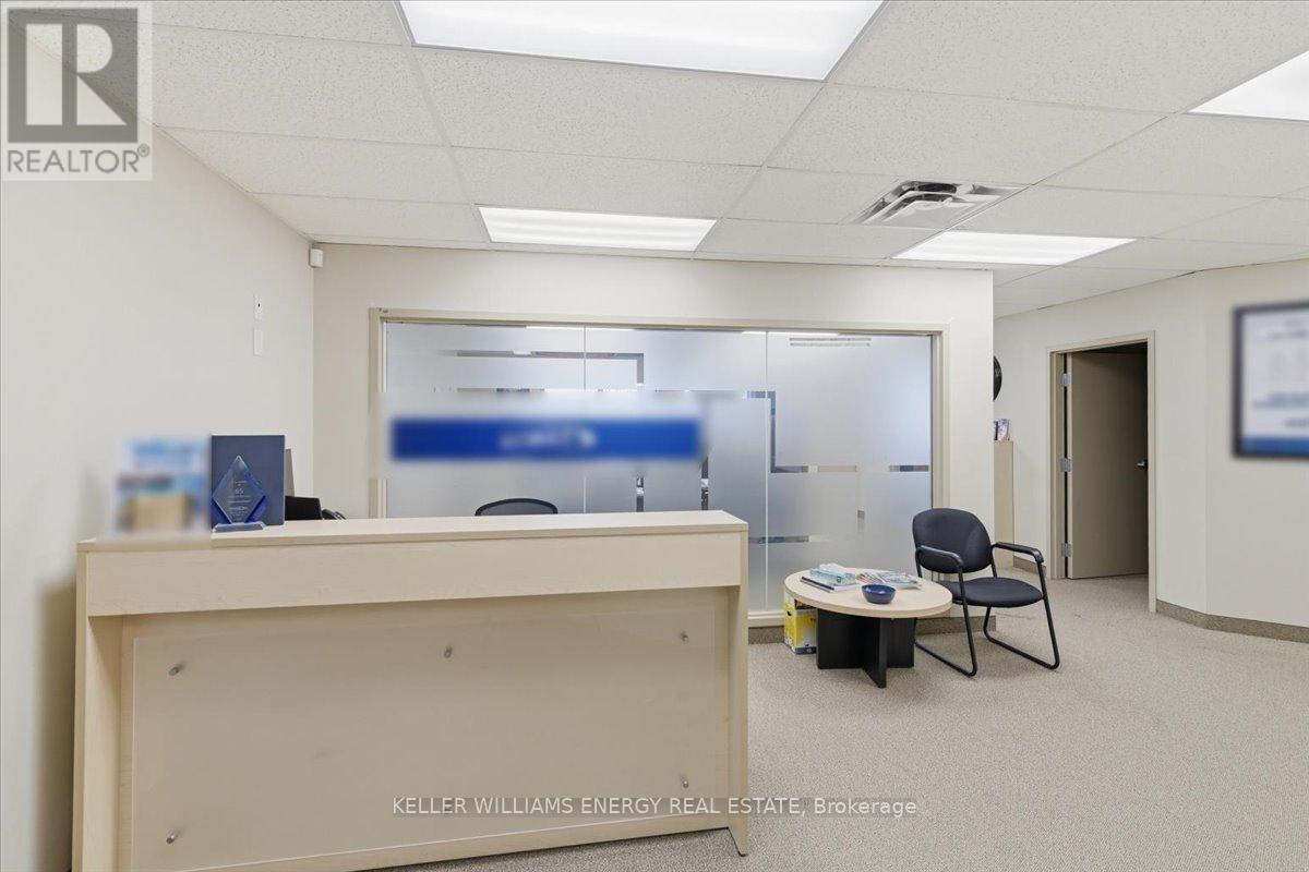 201 - 1143 Wentworth Street W, Oshawa, Ontario  L1J 8P7 - Photo 5 - E13042172