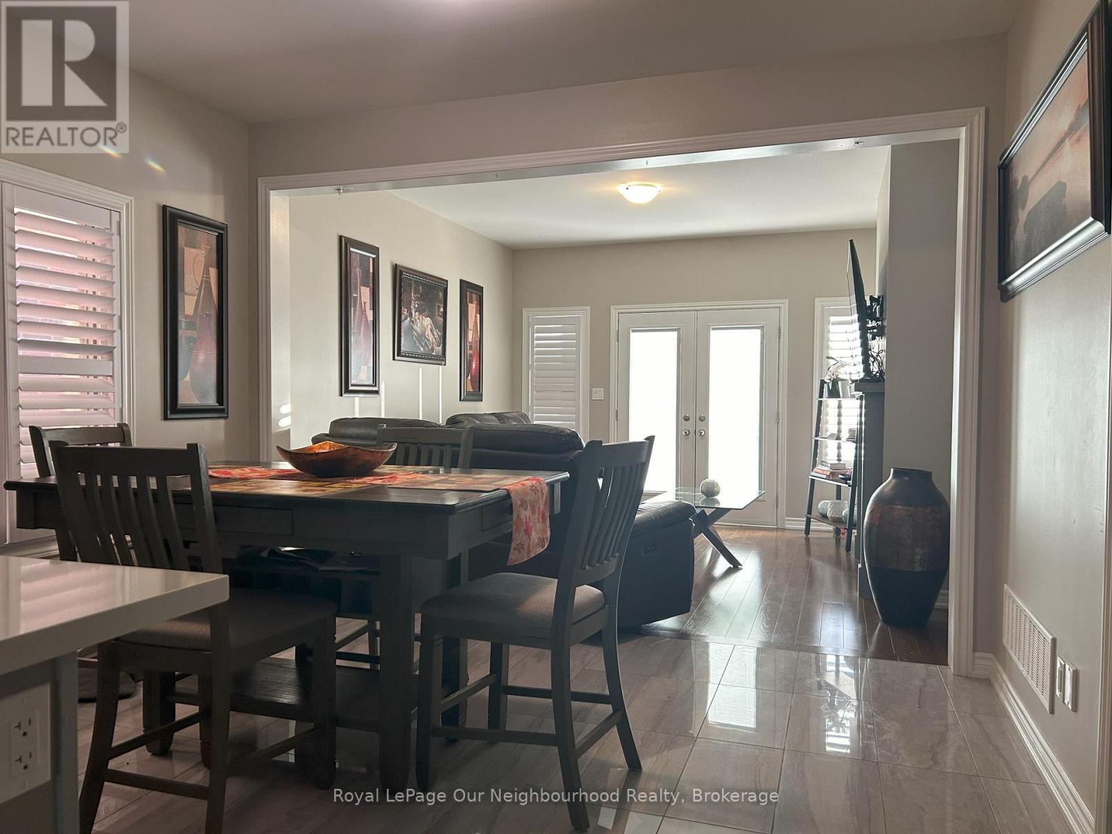 249 Fleetwood Drive, Oshawa, Ontario  L1K 3E8 - Photo 4 - E13042196