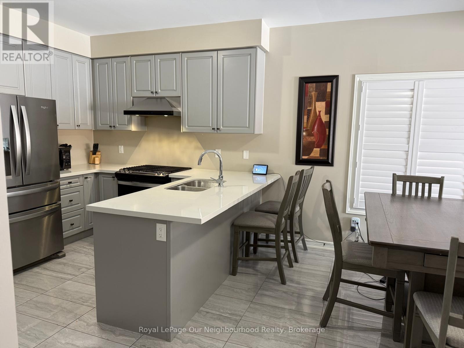 249 Fleetwood Drive, Oshawa, Ontario  L1K 3E8 - Photo 8 - E13042196