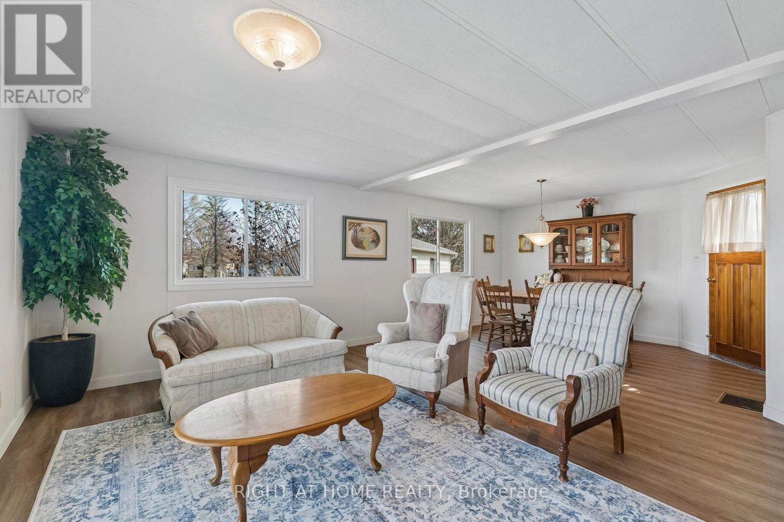 6 Emery Court, Georgina, Ontario  L0E 1R0 - Photo 10 - N13042282