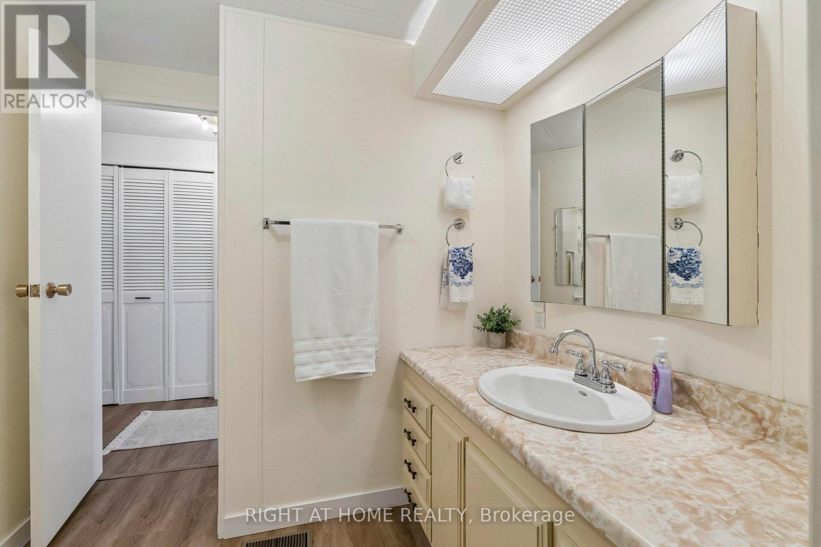 6 Emery Court, Georgina, Ontario  L0E 1R0 - Photo 26 - N13042282