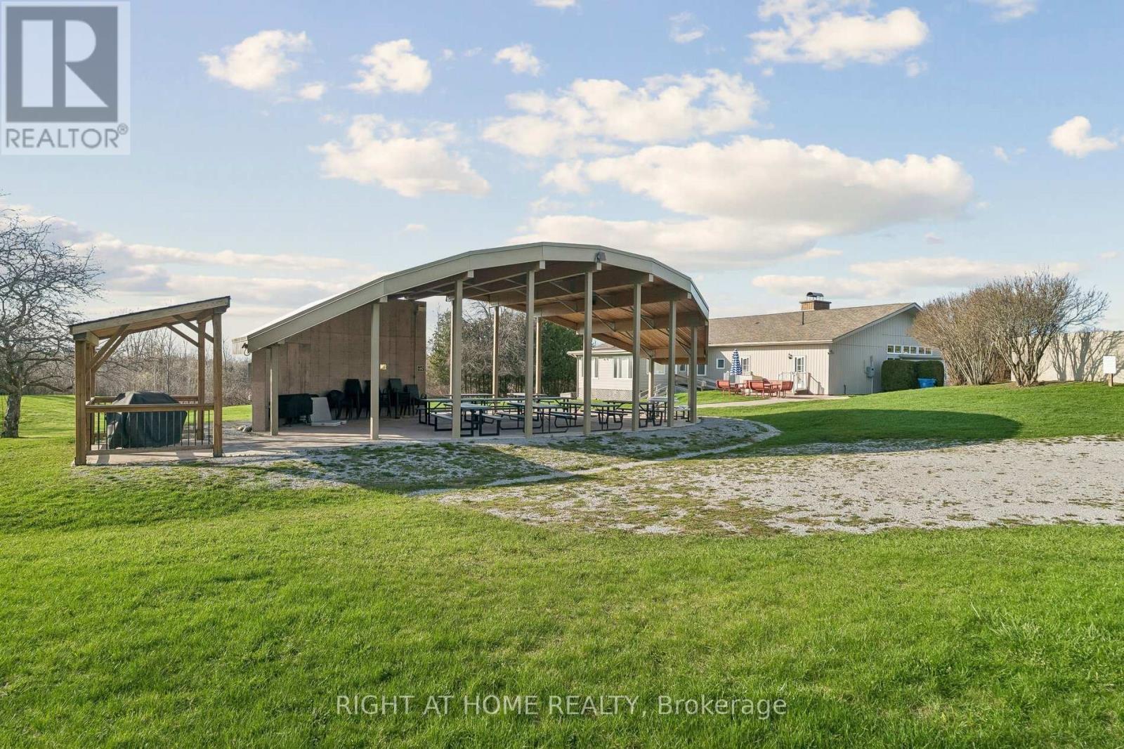 6 Emery Court, Georgina, Ontario  L0E 1R0 - Photo 38 - N13042282