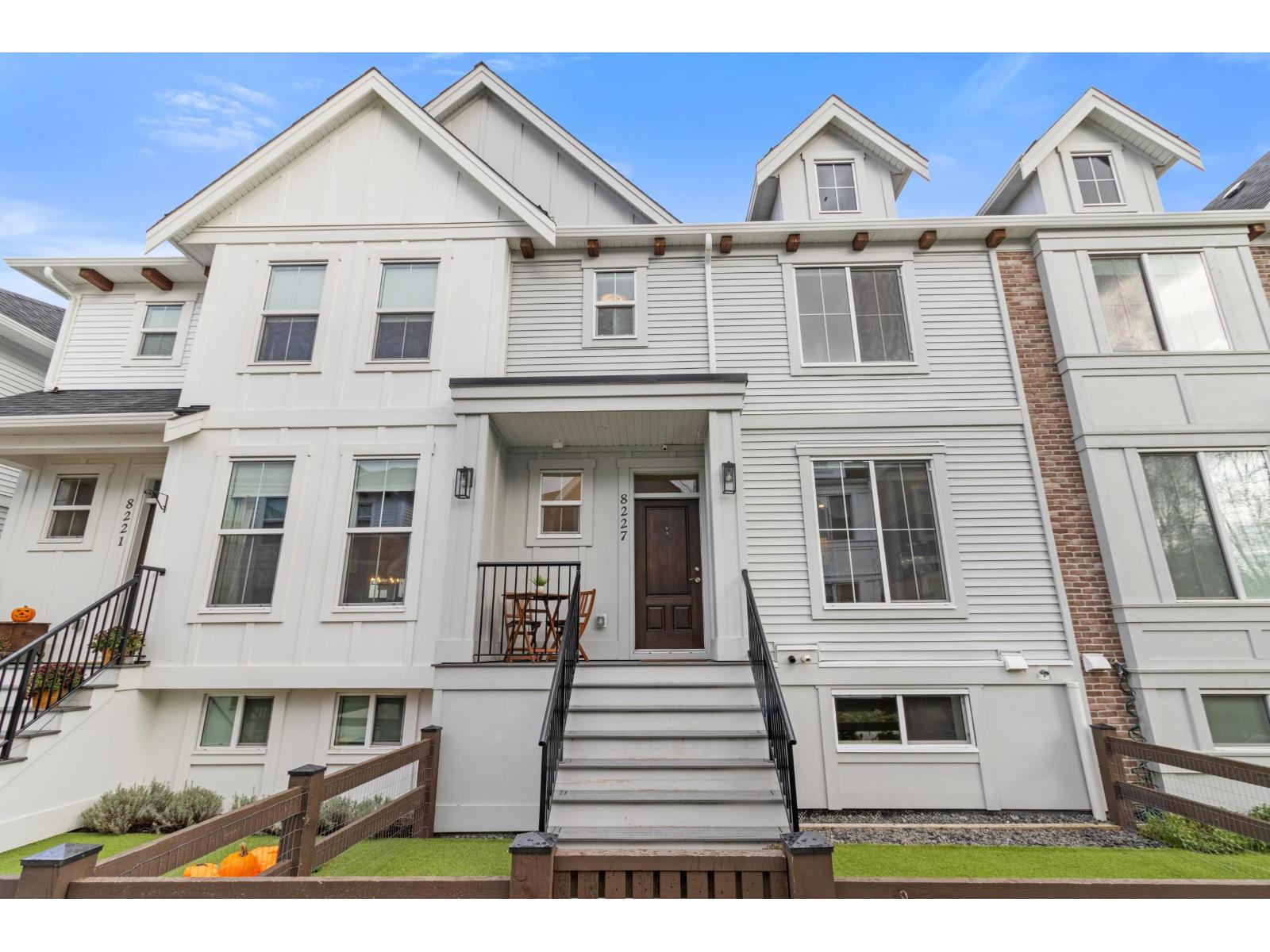 8227 Foxfern Road, Lower Landing, Chilliwack, British Columbia  V2R 6H9 - Photo 2 - R3115495