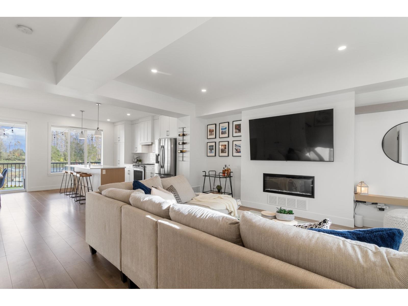 8227 Foxfern Road, Lower Landing, Chilliwack, British Columbia  V2R 6H9 - Photo 9 - R3115495