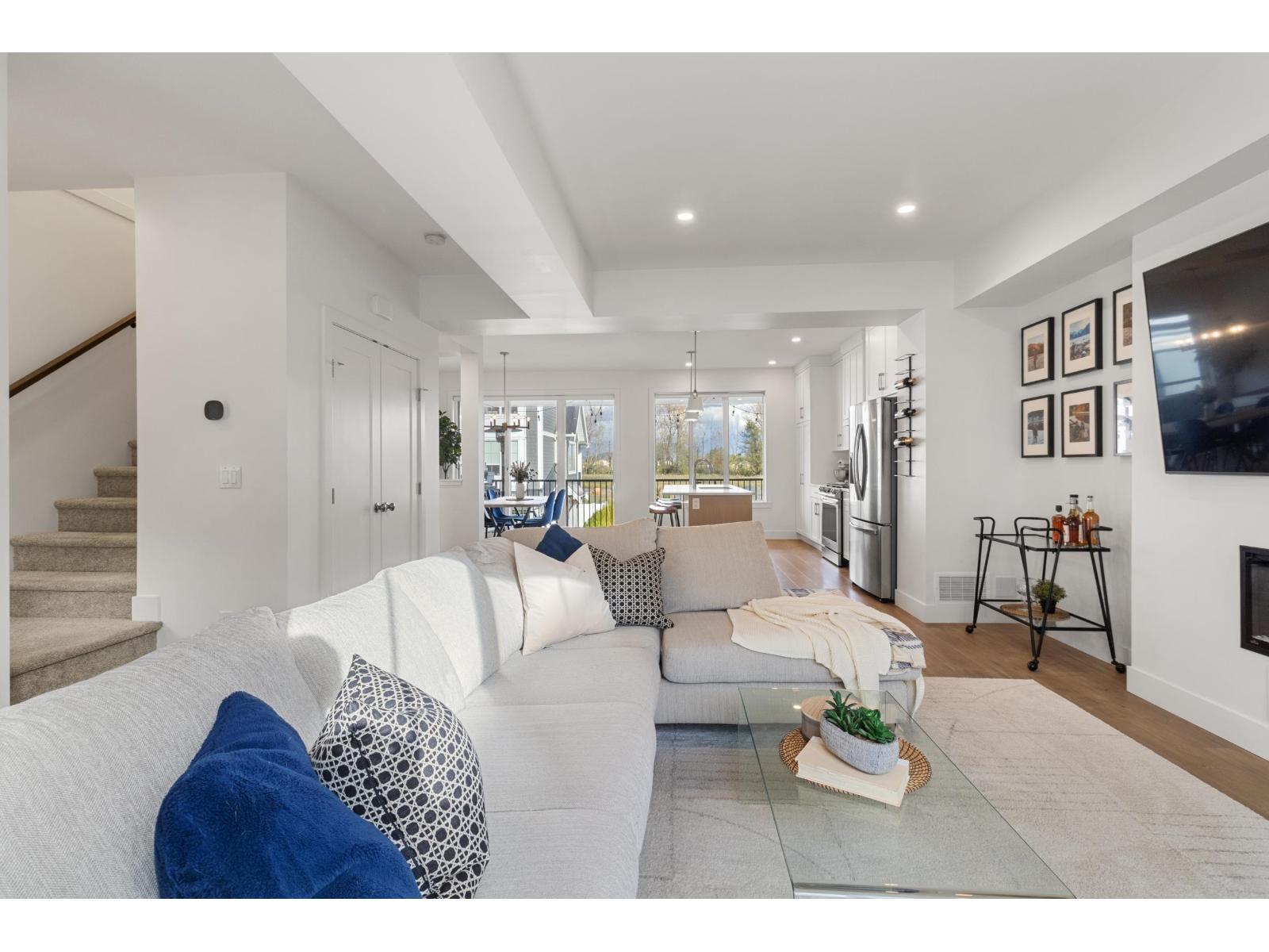 8227 Foxfern Road, Lower Landing, Chilliwack, British Columbia  V2R 6H9 - Photo 12 - R3115495