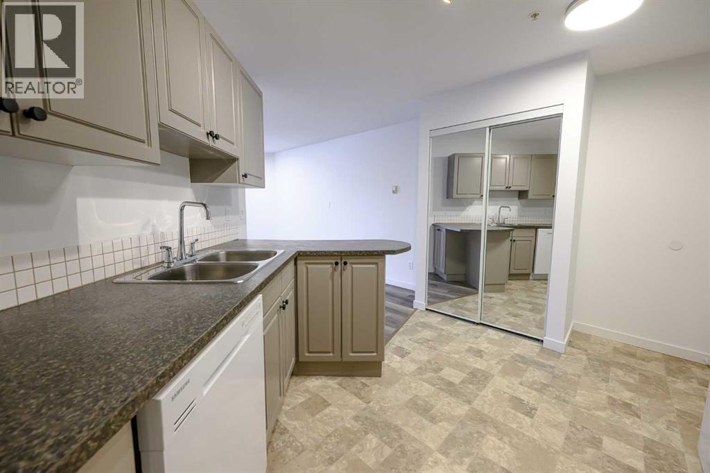 110, 9700 92 Avenue, Grande Prairie, Alberta  T8V 6Z7 - Photo 10 - A2300436