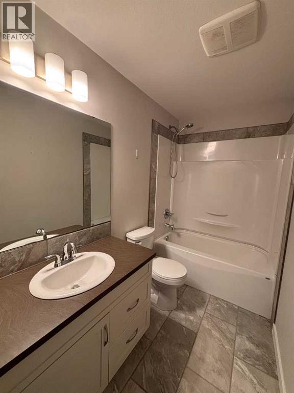 2, 359 Caledonia Boulevard W, Lethbridge, Alberta  T1J 5J5 - Photo 13 - A2292331