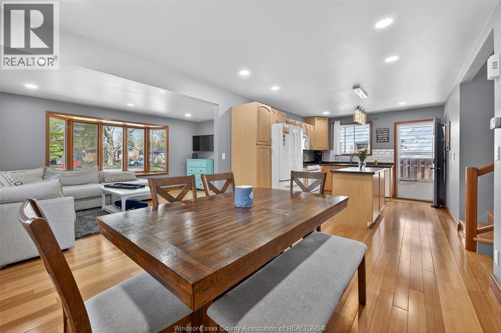 226 Edgewater Boulevard, Tecumseh, Ontario  N8N 2H2 - Photo 10 - 26009125