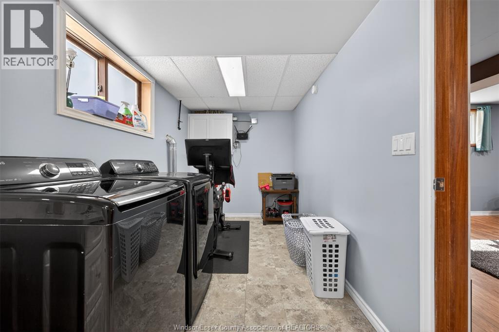 226 Edgewater Boulevard, Tecumseh, Ontario  N8N 2H2 - Photo 28 - 26009125