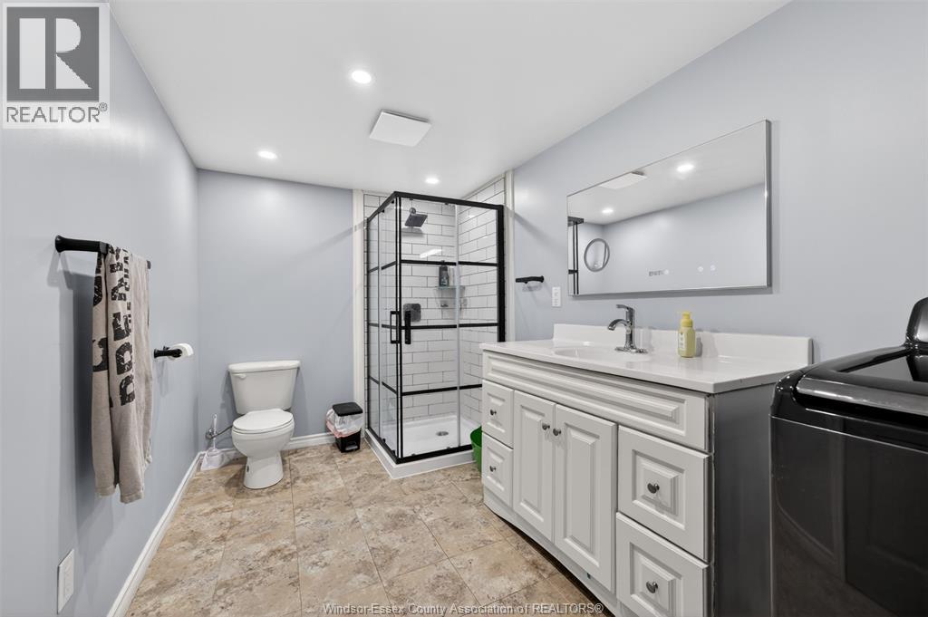 226 Edgewater Boulevard, Tecumseh, Ontario  N8N 2H2 - Photo 27 - 26009125