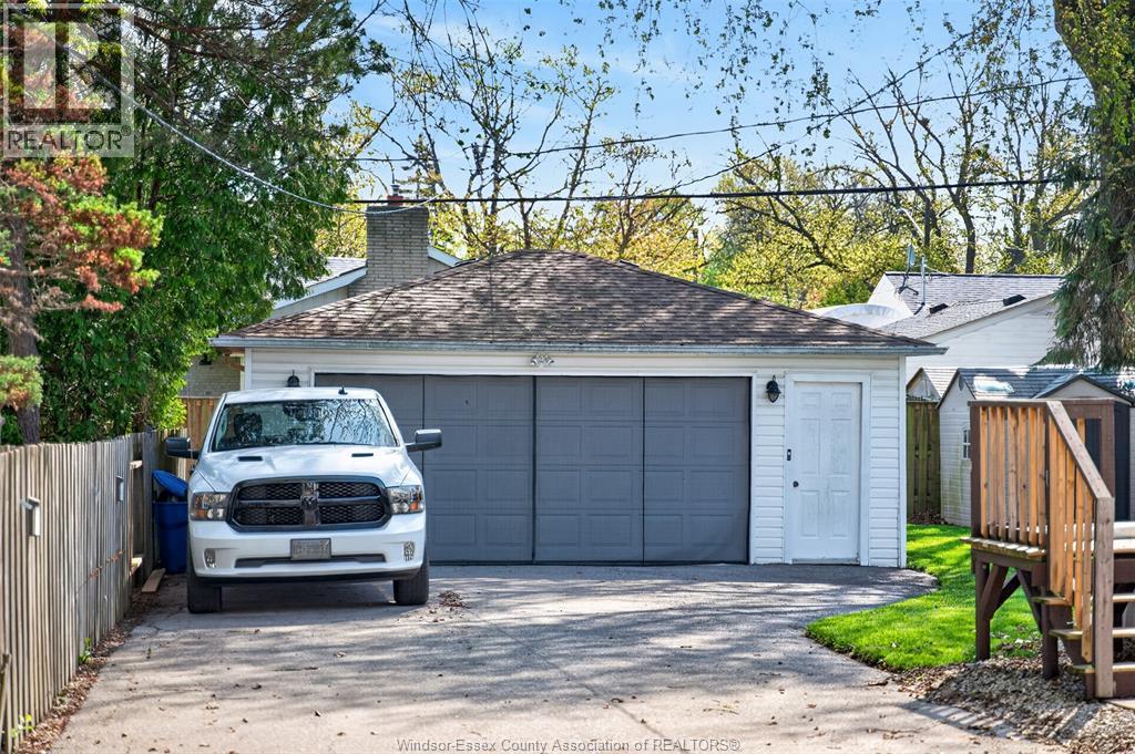 226 Edgewater Boulevard, Tecumseh, Ontario  N8N 2H2 - Photo 37 - 26009125