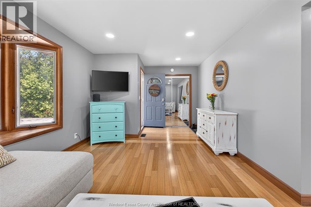 226 Edgewater Boulevard, Tecumseh, Ontario  N8N 2H2 - Photo 6 - 26009125