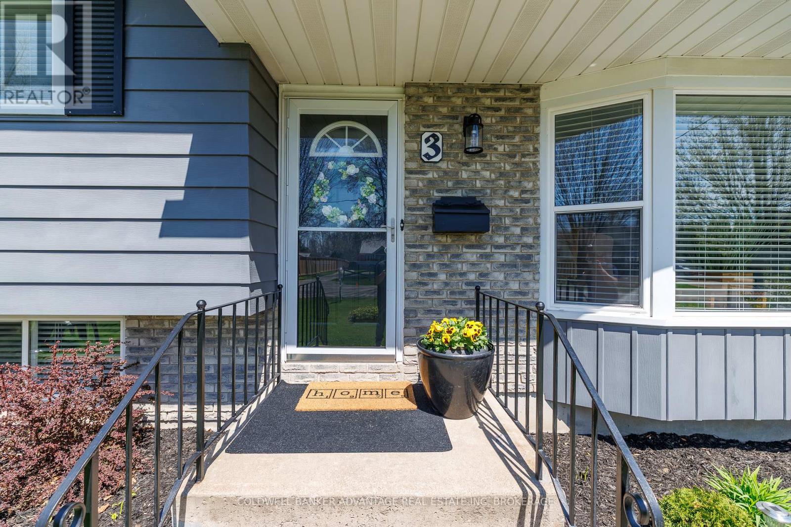 3 Northglen Avenue, St. Catharines, Ontario  L2M 1B3 - Photo 3 - X13010768