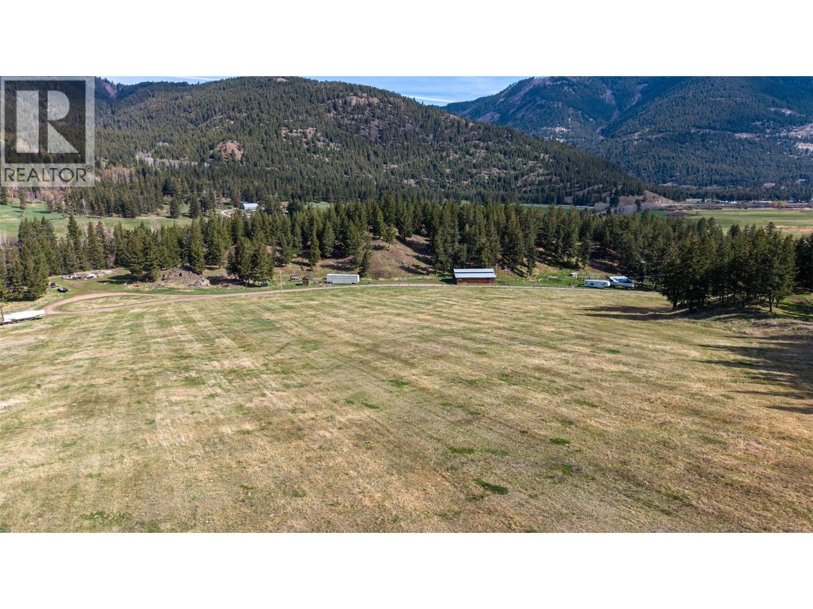 6142 Falkland Road, Falkland, British Columbia  V0E 1W0 - Photo 69 - 10384088