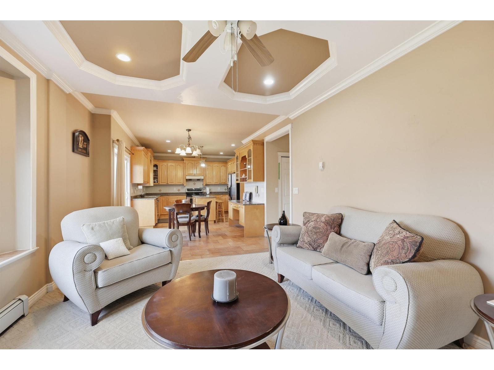 14665 76a Avenue, Surrey, British Columbia  V3S 2P4 - Photo 9 - R3113085