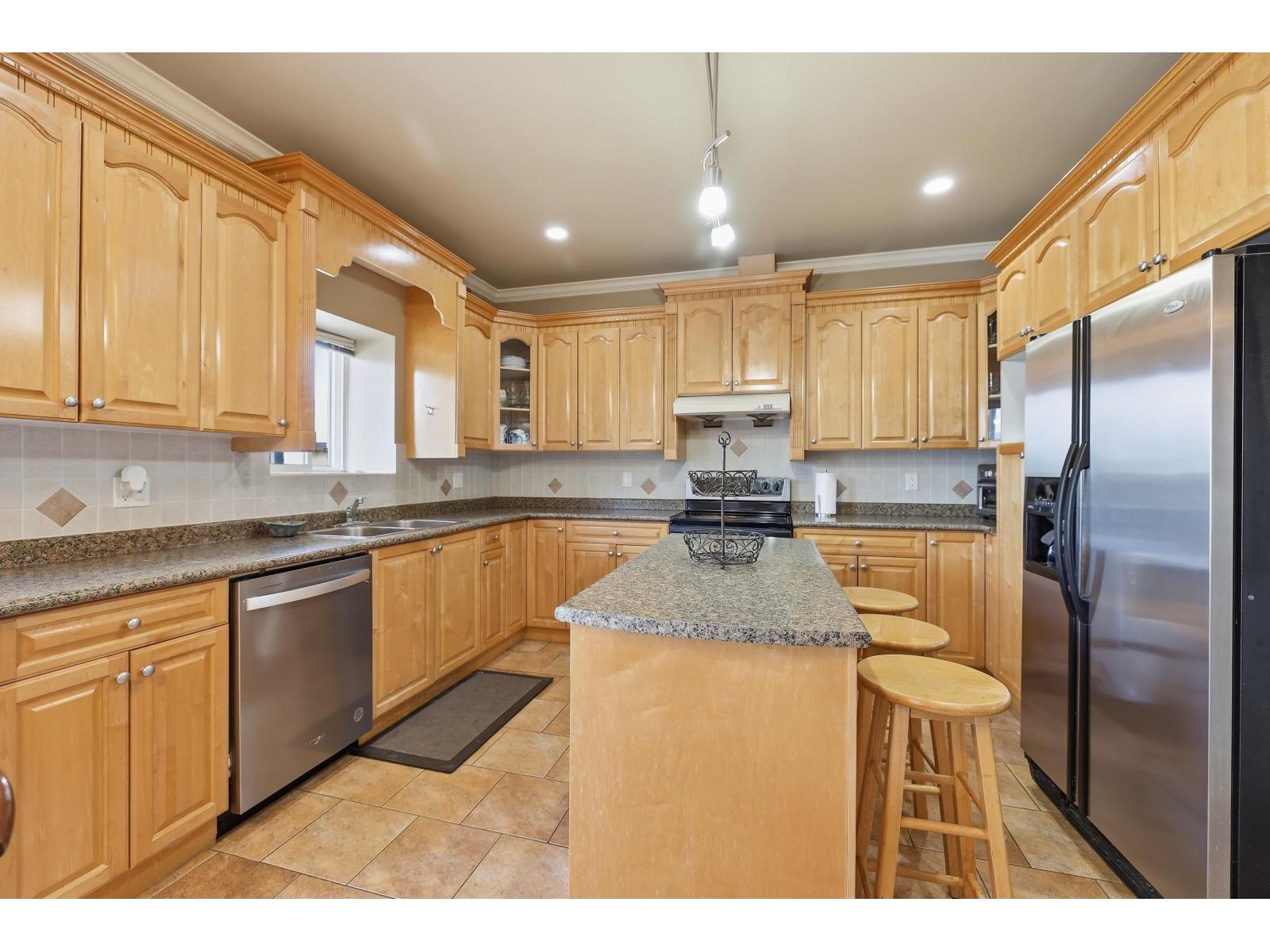 14665 76a Avenue, Surrey, British Columbia  V3S 2P4 - Photo 12 - R3113085