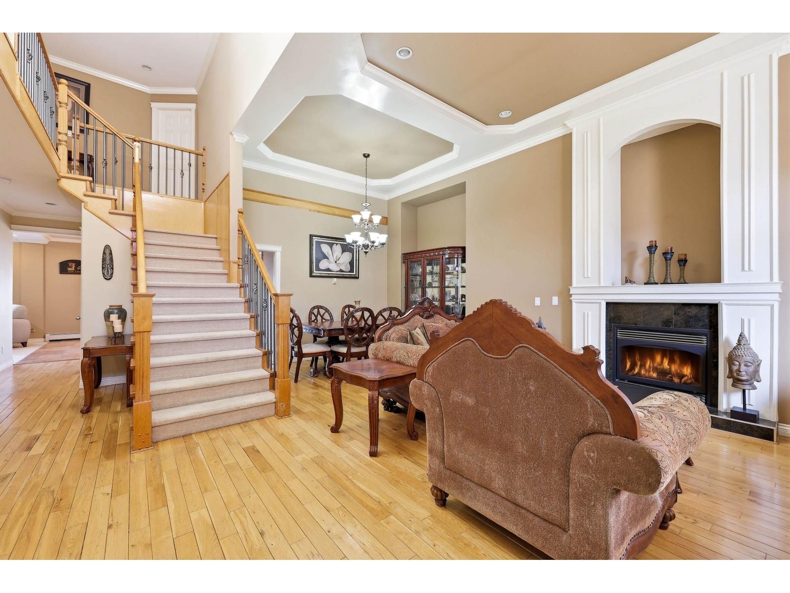 14665 76a Avenue, Surrey, British Columbia  V3S 2P4 - Photo 5 - R3113085