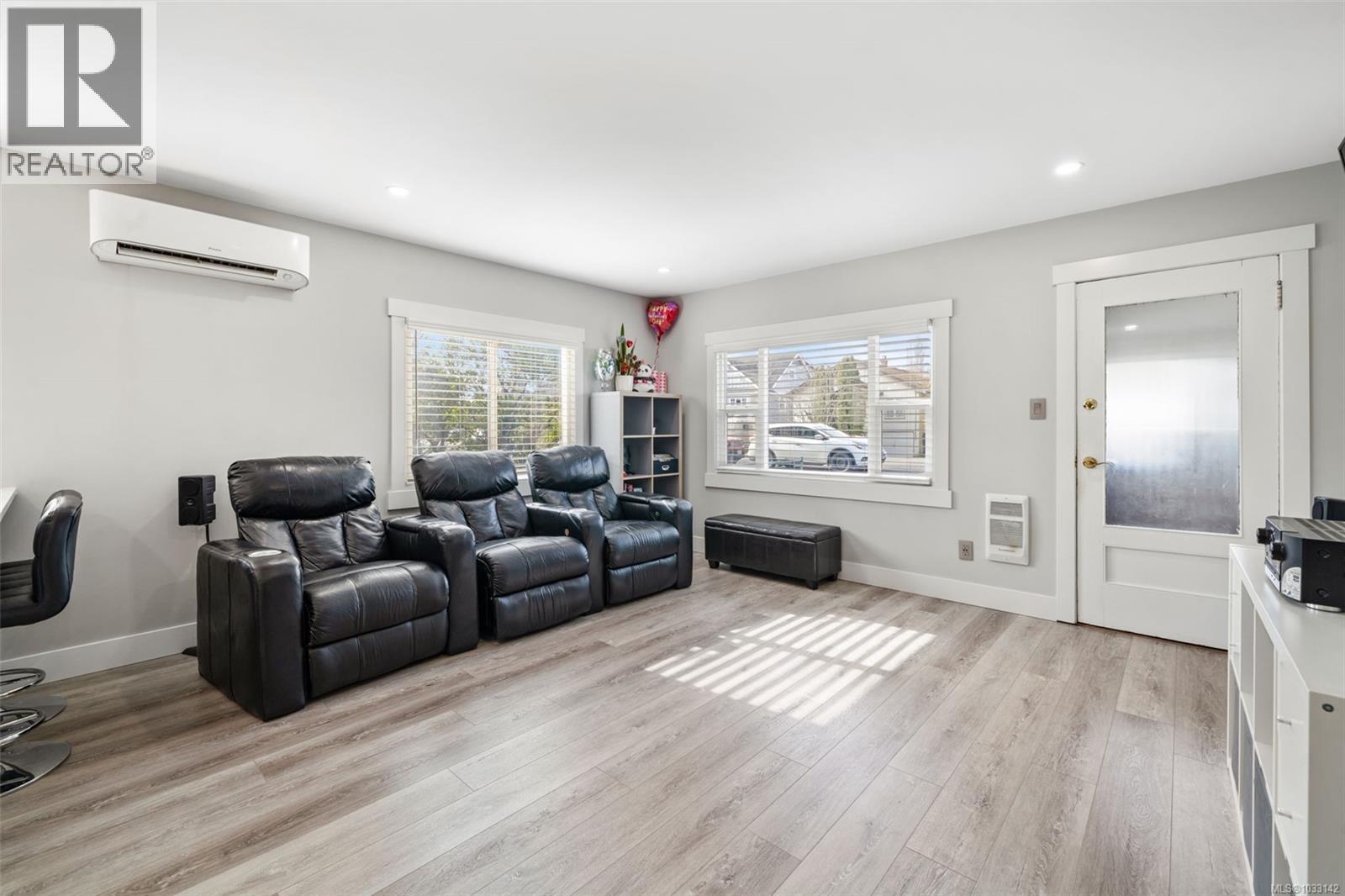 450 Obed Ave, Saanich, British Columbia  V9A 1K5 - Photo 9 - 1033142