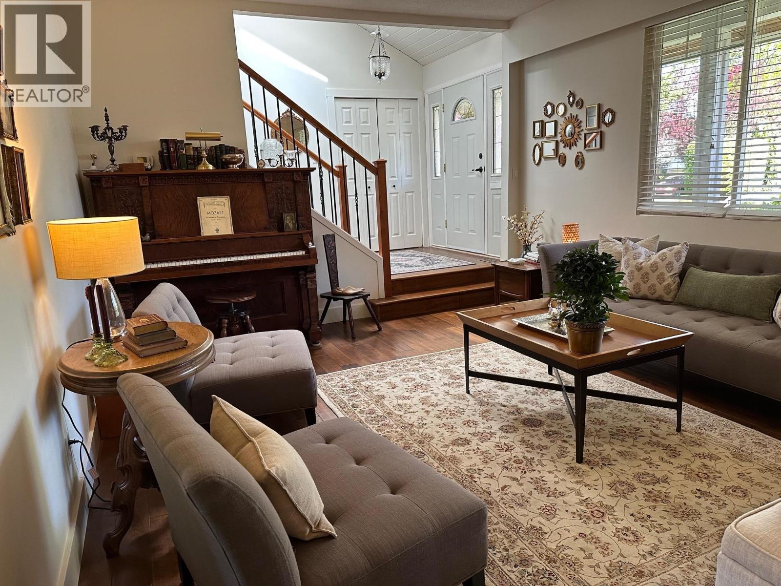 1015 51a Street, Delta, British Columbia  V4M 2X9 - Photo 7 - R3113372