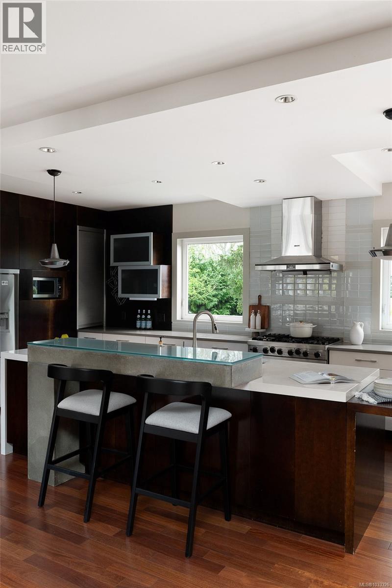 2835 Lincoln Rd, Oak Bay, British Columbia  V8R 6A8 - Photo 19 - 1033326