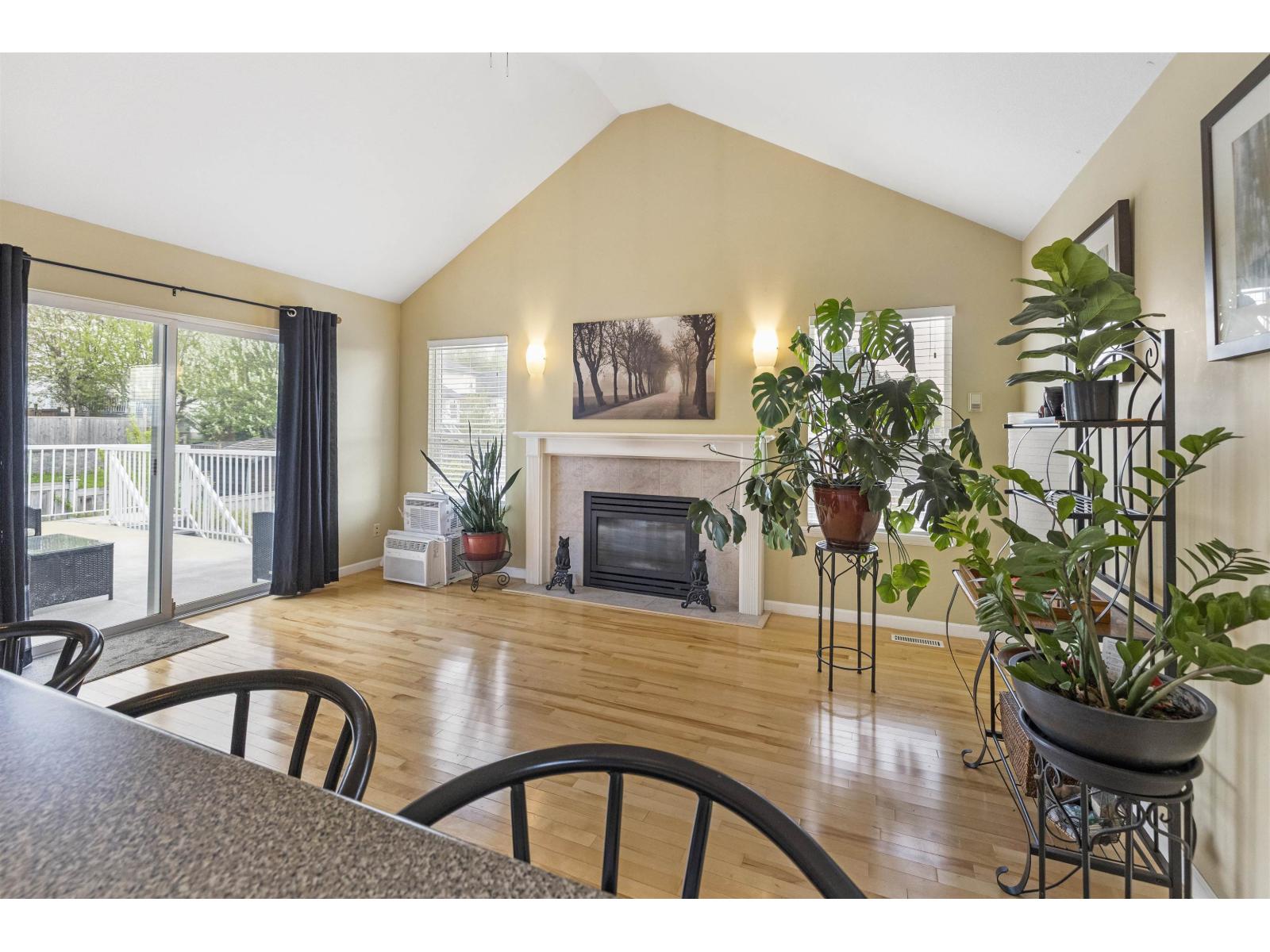 8381 Casselman Crescent, Mission, British Columbia  V2V 6Z7 - Photo 16 - R3115433