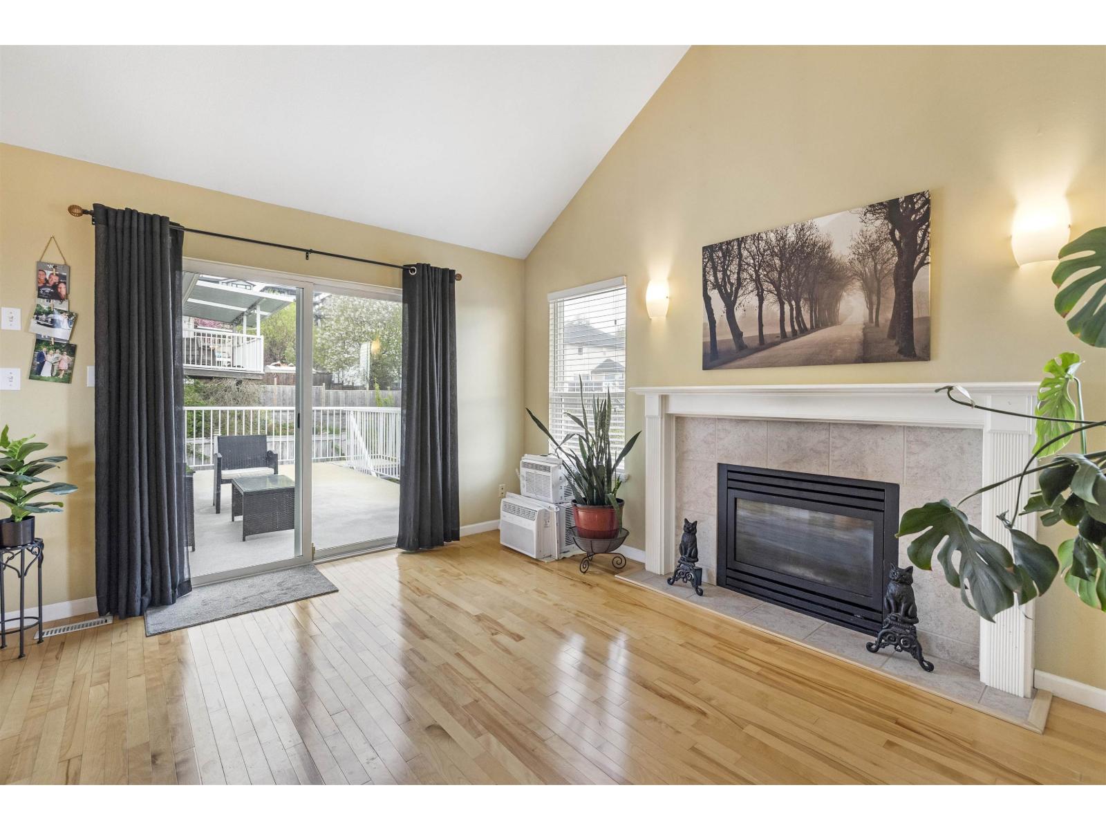 8381 Casselman Crescent, Mission, British Columbia  V2V 6Z7 - Photo 12 - R3115433