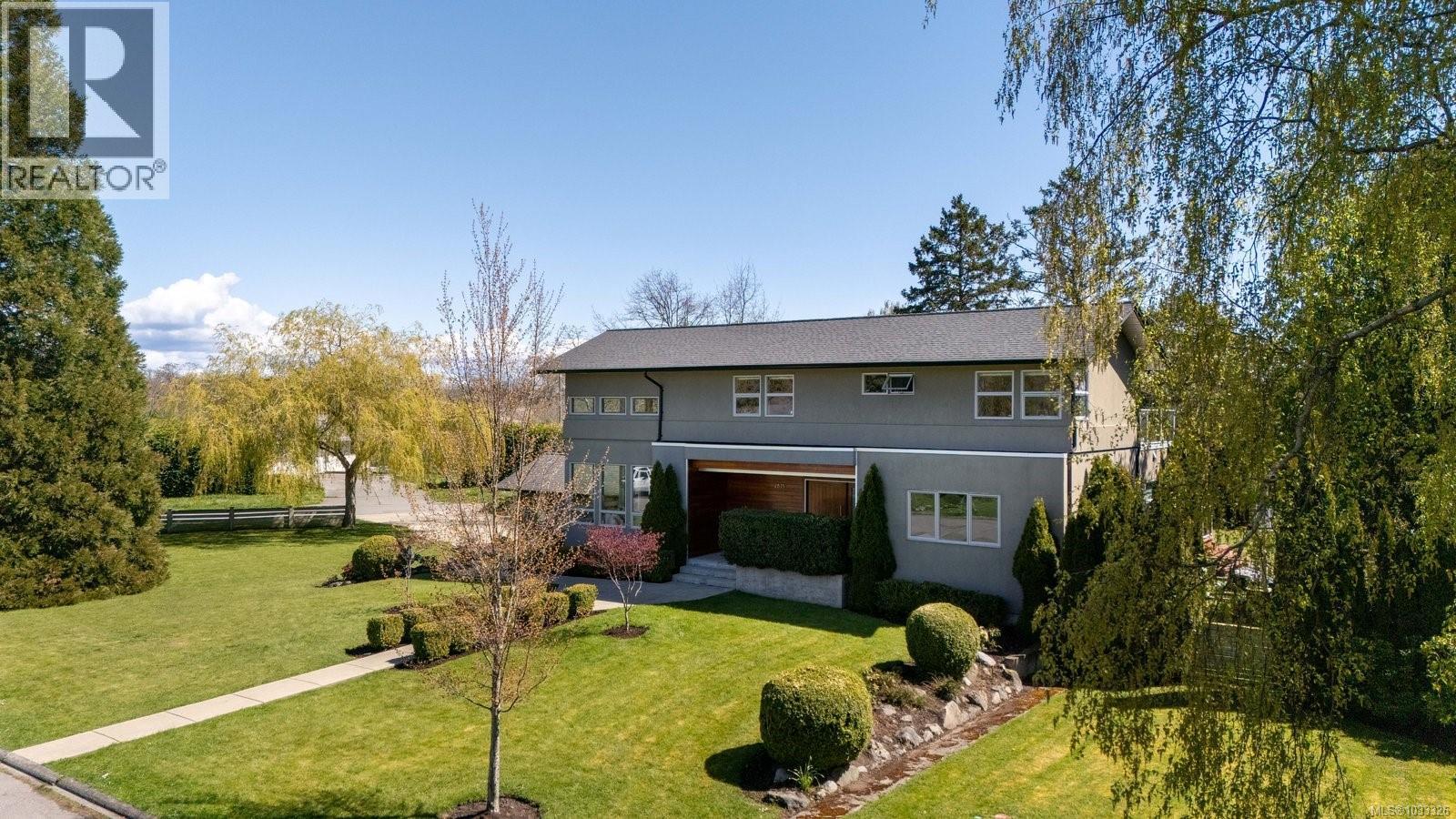 2835 Lincoln Rd, Oak Bay, British Columbia  V8R 6A8 - Photo 3 - 1033326