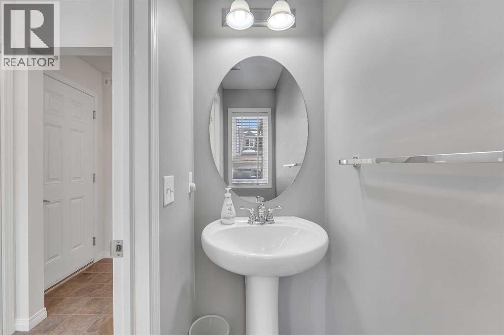 165 Windstone Avenue Sw, Airdrie, Alberta  T4B 3R3 - Photo 14 - A2298524