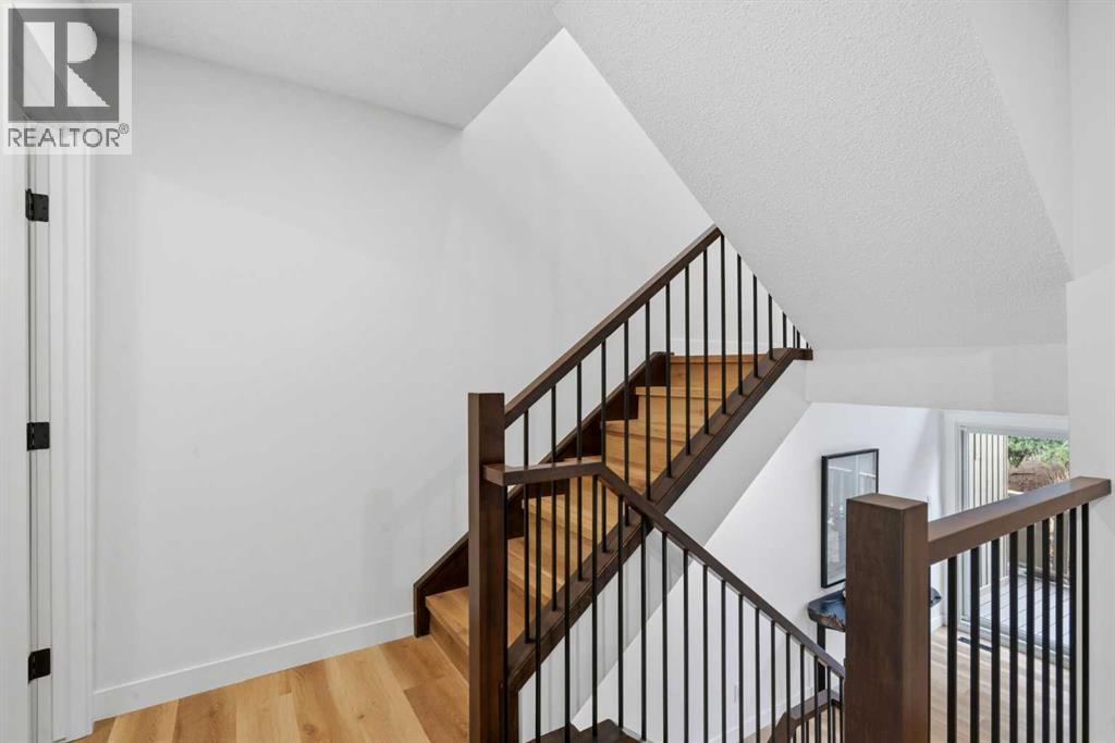 20 Point Mckay Court NW, Calgary, Alberta  T3B 5B7 - Photo 12 - A2301822