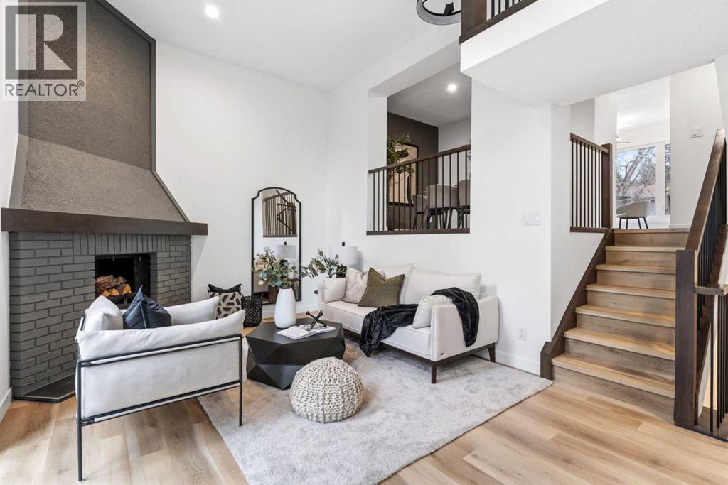 20 Point Mckay Court NW, Calgary, Alberta  T3B 5B7 - Photo 2 - A2301822