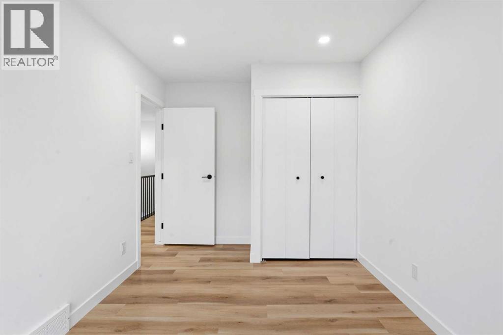 20 Point Mckay Court NW, Calgary, Alberta  T3B 5B7 - Photo 23 - A2301822