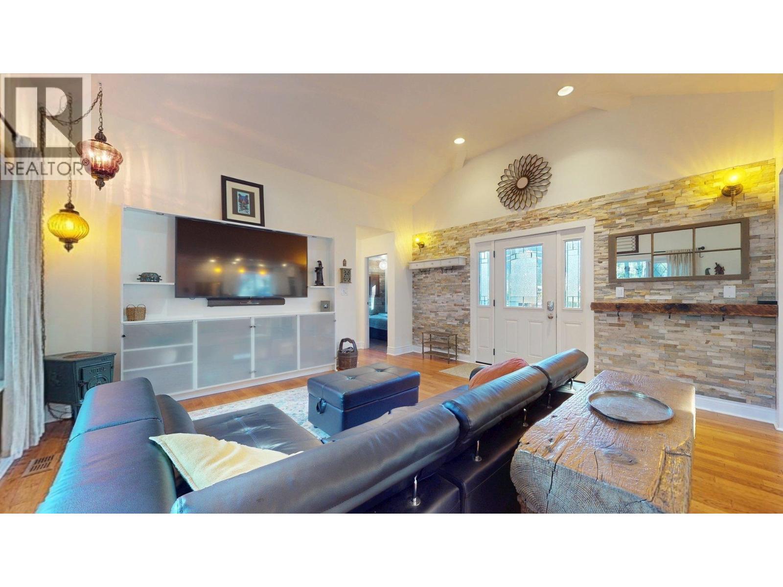 1110 Laramee Road, Squamish, British Columbia  V0N 1H0 - Photo 12 - R3110429